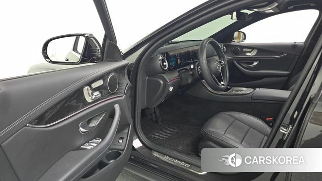 Mercedes-Benz E-Class W213 id 4730413 из Кореи 31