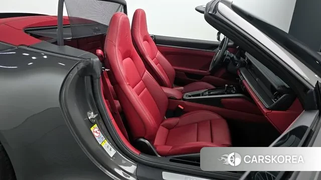 Porsche 911(992) id 3142161 из Кореи 20