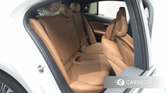 Mercedes-Benz E-Class W214 id 4560498 из Кореи 32