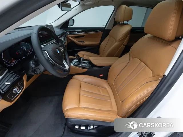 BMW 5 Series (G30) id 3258364 из Кореи 20