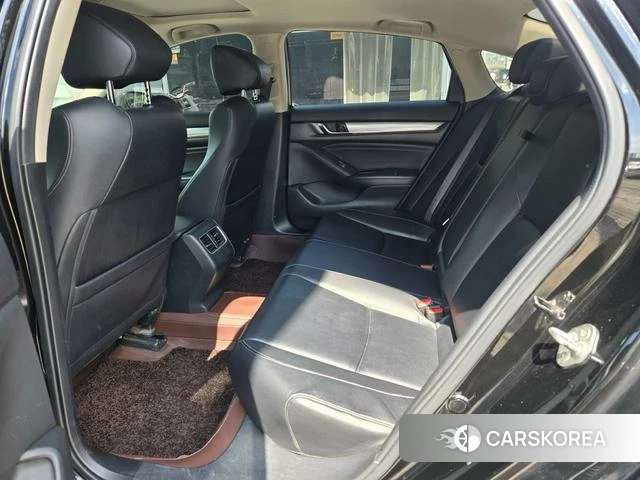 Honda Accord id 4393543 из Китая 10
