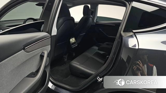 Tesla Model Y id 4499421 из Кореи 31