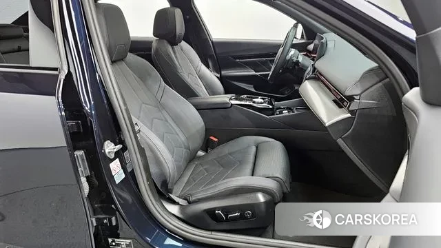 BMW 5 Series (G60) id 3634089 из Кореи 20