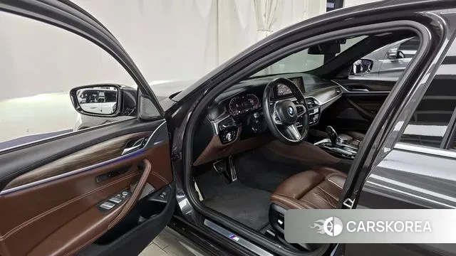 BMW 5 Series (G30) id 3587766 из Кореи 20