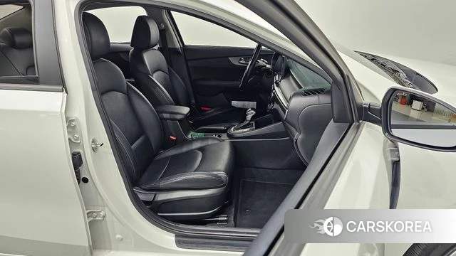 Kia Come New K3 id 4196883 из Кореи 30