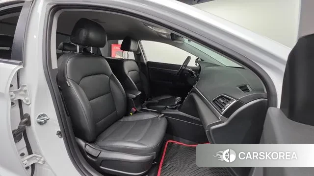 Hyundai Avante AD id 3249355 из Кореи 20