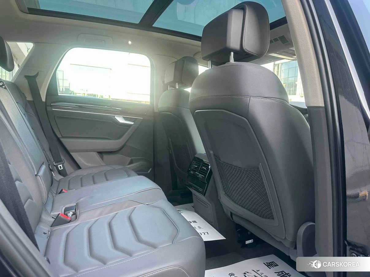 Volkswagen Touareg id 4473411 из Китая 29