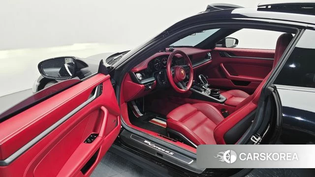 Porsche 911(992) id 4225072 из Кореи 20