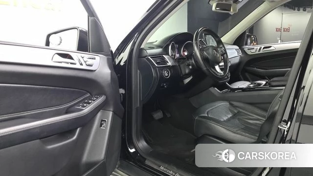 Mercedes-Benz GLE - Class W166 id 4305182 из Кореи 30