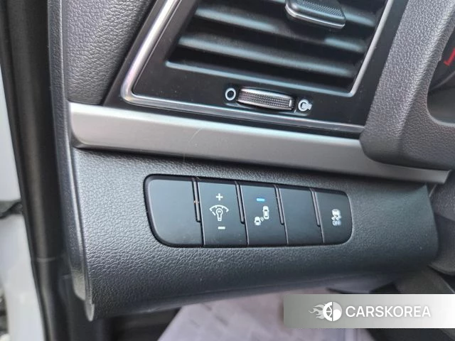 Hyundai Avante AD id 3919884 из Кореи 20