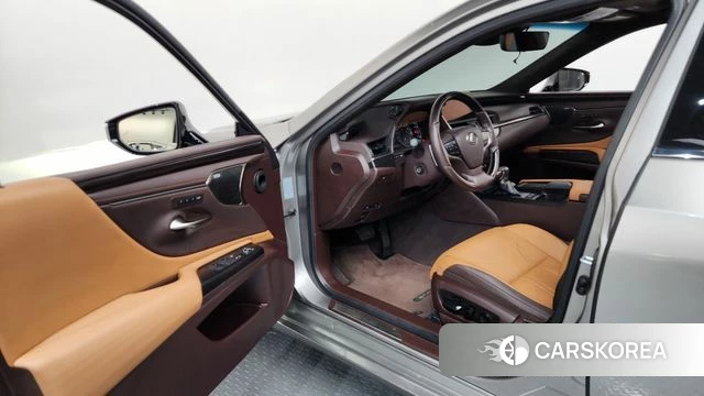 Lexus ES300h 7th generation id 4410934 из Кореи 37