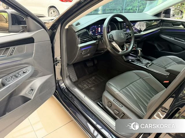 Volkswagen Passat id 4353352 из Китая 17