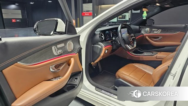 Mercedes-Benz E-Class W213 id 4231917 из Кореи 20