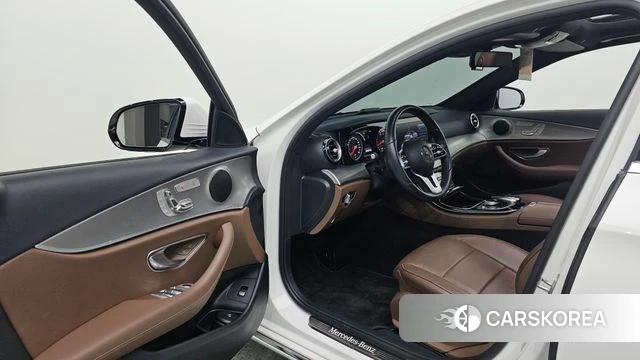 Mercedes-Benz E-Class W213 id 4794620 из Кореи 20