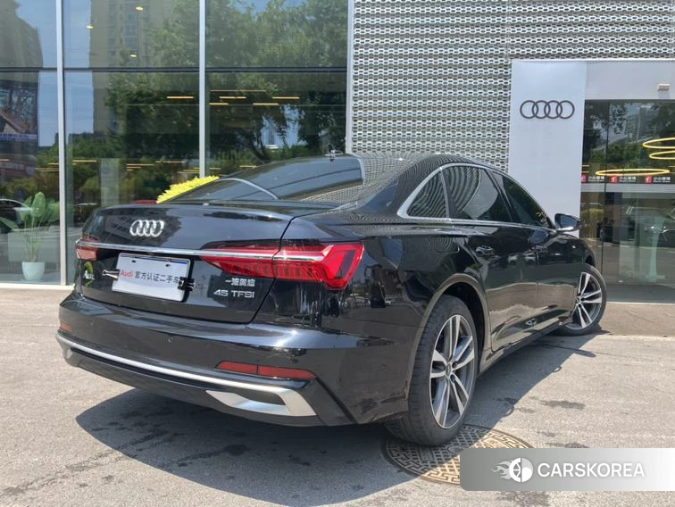 Audi A6L id 4440834 из Китая 11