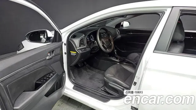 Hyundai Avante AD id 2696219 из Кореи 20