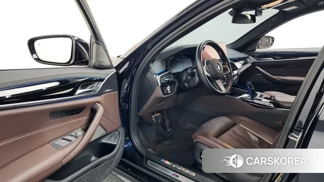 BMW 5 Series (G30) id 3735420 из Кореи 20