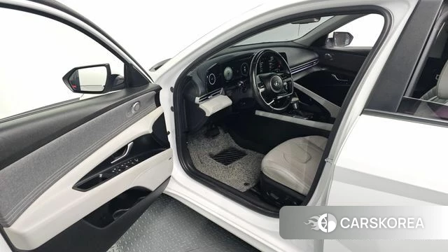Hyundai Avante (CN7) id 4594669 из Кореи 31
