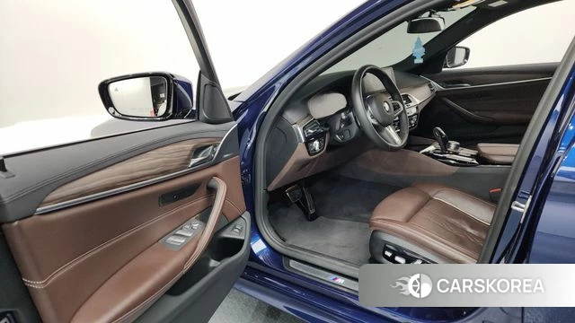 BMW 5 Series (G30) id 3853084 из Кореи 20