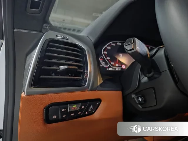 BMW 8 Series (G15) id 3338611 из Кореи 18