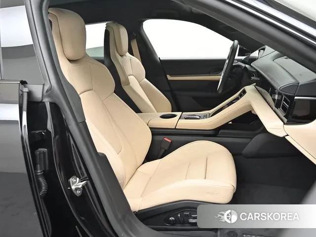 Porsche Taycan id 2423327 из Кореи 20