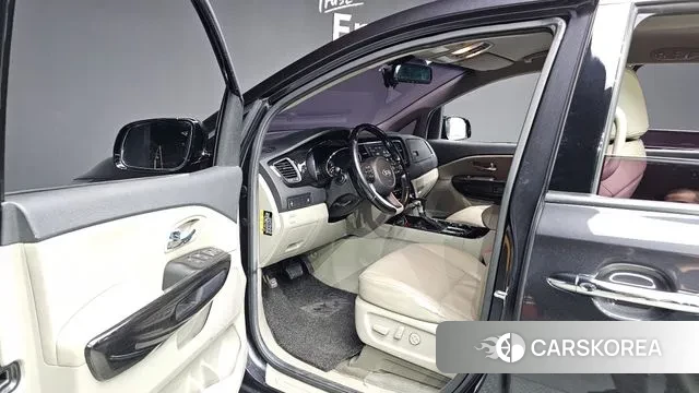 Kia The New Carnival id 3102081 из Кореи 20