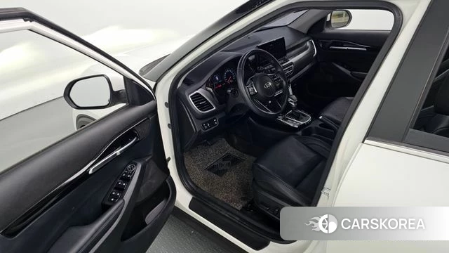 Kia Seltos id 4304318 из Кореи 31
