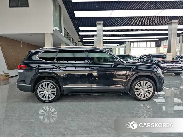 Volkswagen Tourang id 4260166 из Китая 25