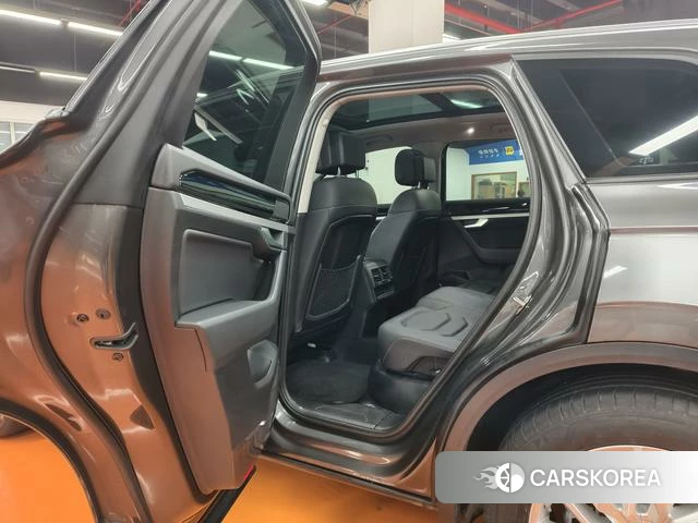 Volkswagen Touareg id 4190422 из Китая 21