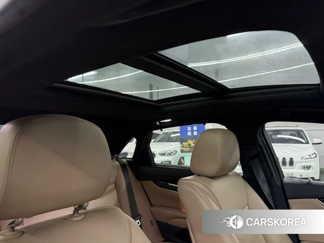 Cadillac XTS id 4213931 из Китая 16