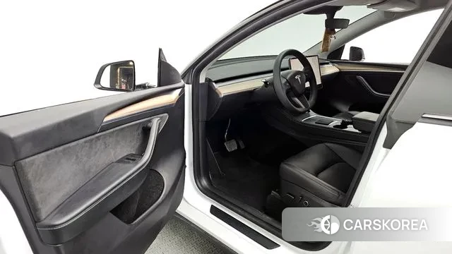 Tesla Model Y id 3565896 из Кореи 20