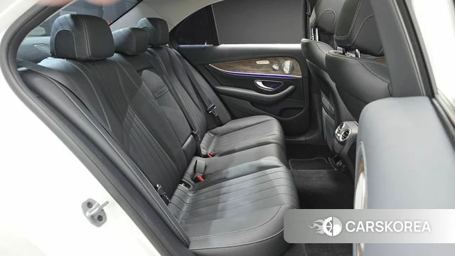 Mercedes-Benz E-Class W213 id 4849677 из Кореи 32