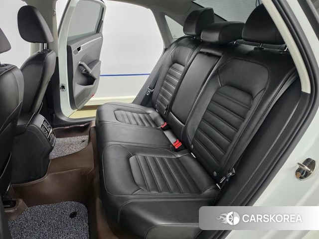 Volkswagen The New Passat id 4285951 из Кореи 20