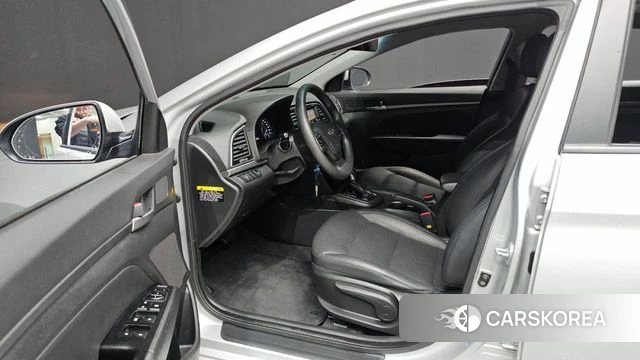 Hyundai Avante AD id 3894329 из Кореи 20