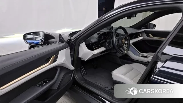 Porsche Taycan id 3410671 из Кореи 20