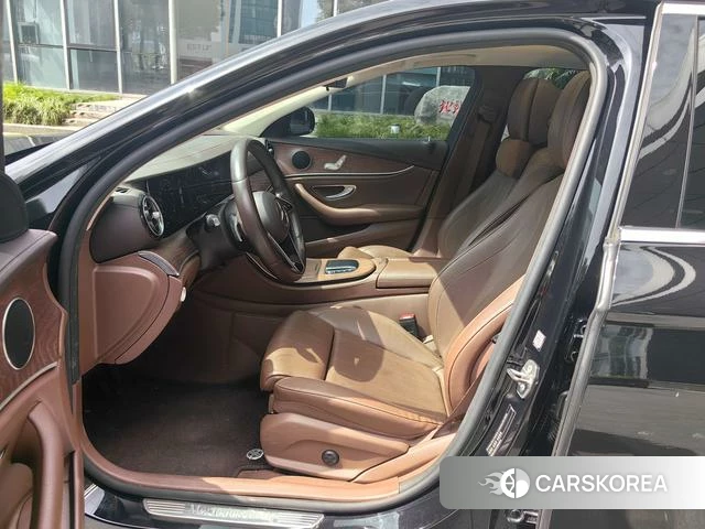 Mercedes-Benz E-class id 4298462 из Китая 17