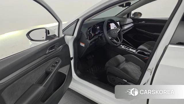 Volkswagen Golf 8th Generation id 4540219 из Кореи 32