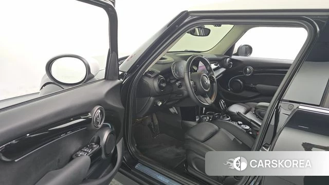 Mini Cooper id 4572033 из Кореи 30