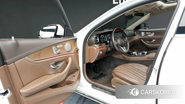 Mercedes-Benz E-Class W213 id 4384532 из Кореи 20