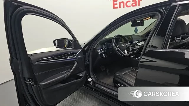 BMW 5 Series (G30) id 3188318 из Кореи 20