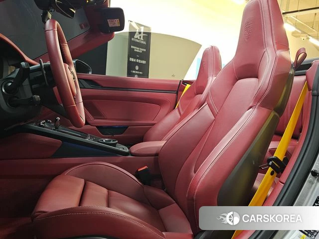 Porsche 911(992) id 4681453 из Кореи 20