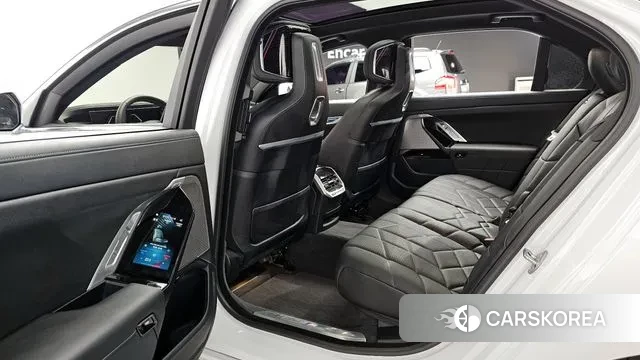 BMW 7 Series (G70) id 3507400 из Кореи 20