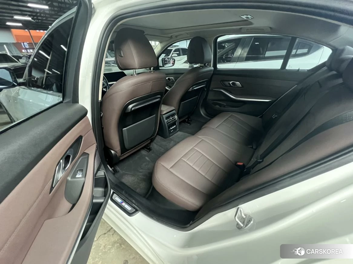 BMW 3 series id 4492904 из Китая 16