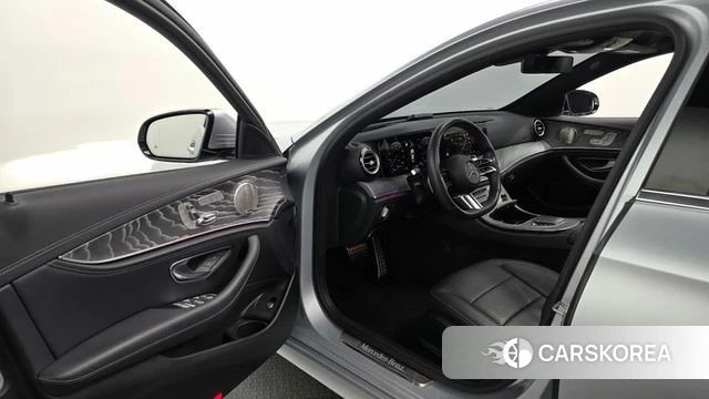Mercedes-Benz E-Class W213 id 4893862 из Кореи 34