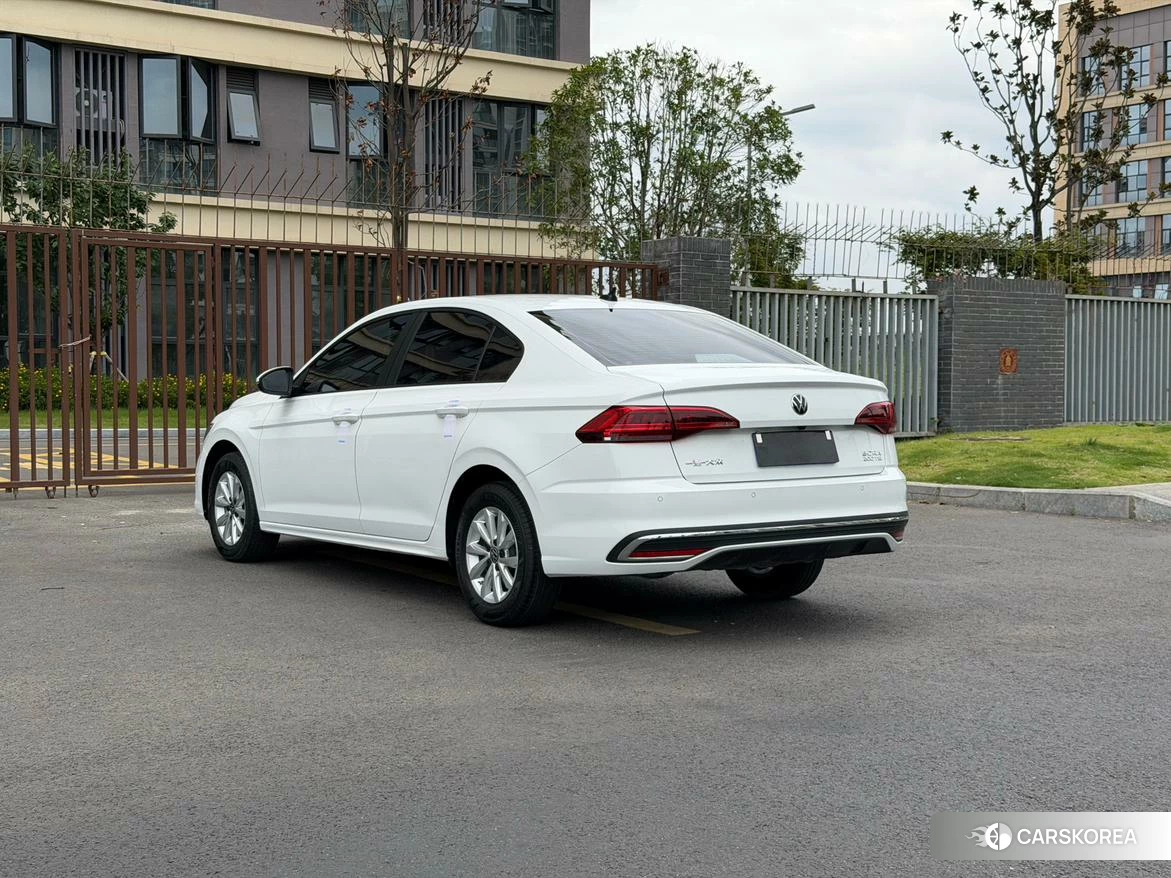Volkswagen Bora id 4498954 из Китая 21
