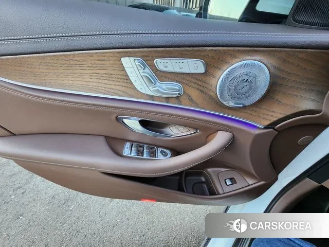 Mercedes-Benz E-Class W213 id 3641332 из Кореи 11