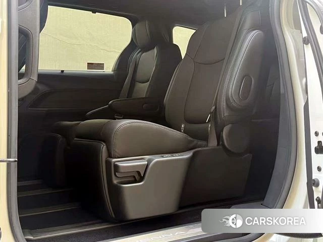 Toyota Saina id 4258324 из Китая 14