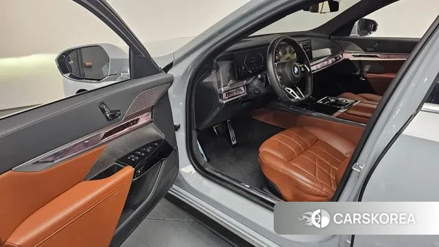 BMW 7 Series (G70) id 3571459 из Кореи 20