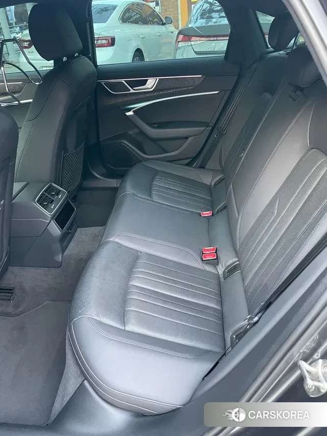 Audi A6 (C8) id 3619133 из Кореи 13