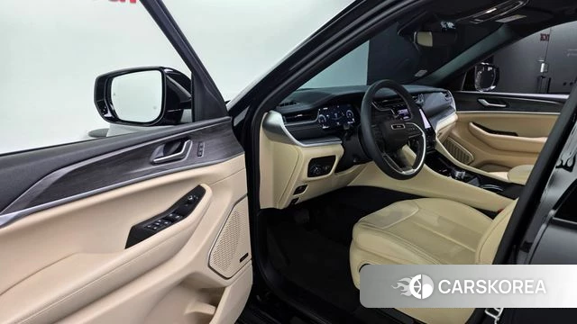 Jeep Grand Cherokee (WL) id 3838415 из Кореи 21